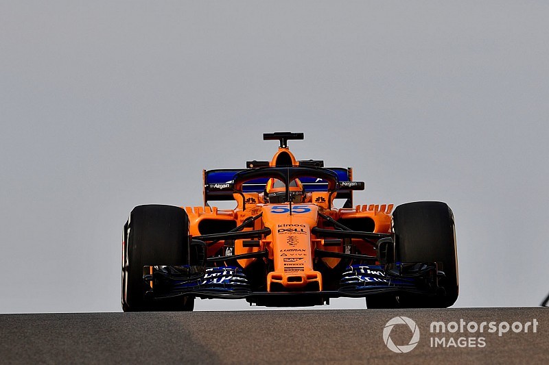 Sainz celebra estreia na McLaren após “matar” rivais