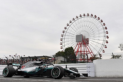 Hamilton lidera primeiro dia de treinos livres do GP do Japão