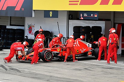 Hamilton Vettel'in şampiyonluk savaşından uzaklaşmasını beklemiyormuş