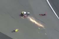 VIDEO: el impresionante choque de Bezzecchi contra Vi&ntilde;ales en Australia