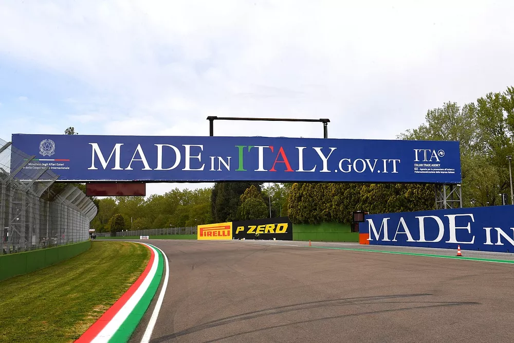 lo striscione dell&rsquo; Emilia Romagna GP F1 