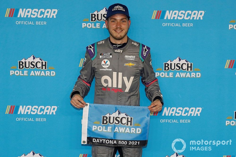 Pole Award winner Alex Bowman, Hendrick Motorsports, Chevrolet Camaro Ally