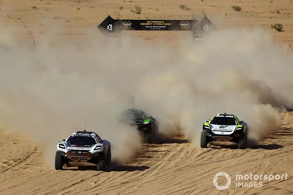 Catie Munnings, Timmy Hansen, Andretti United Extreme E, Christine 'GZ' Giampaoli Zonca, Oliver Bennett, Hispano Suiza Xite Energy Team, y Mikaela Ahlin-Kottulinsky, Jenson Button, JBXE Extreme-E Team