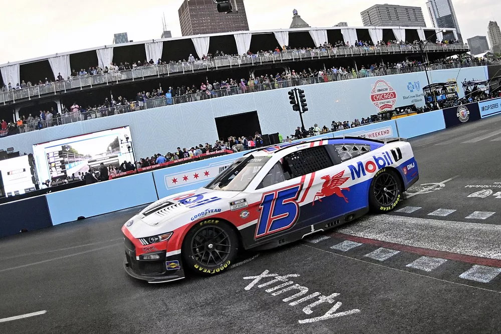 Jenson Button, Rick Ware Racing, Mobil 1 Ford Mustang
