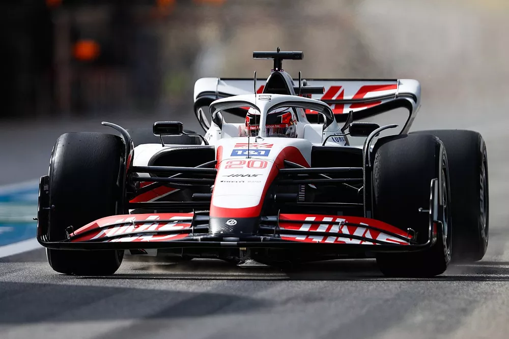 Kevin Magnussen, Haas VF-22  