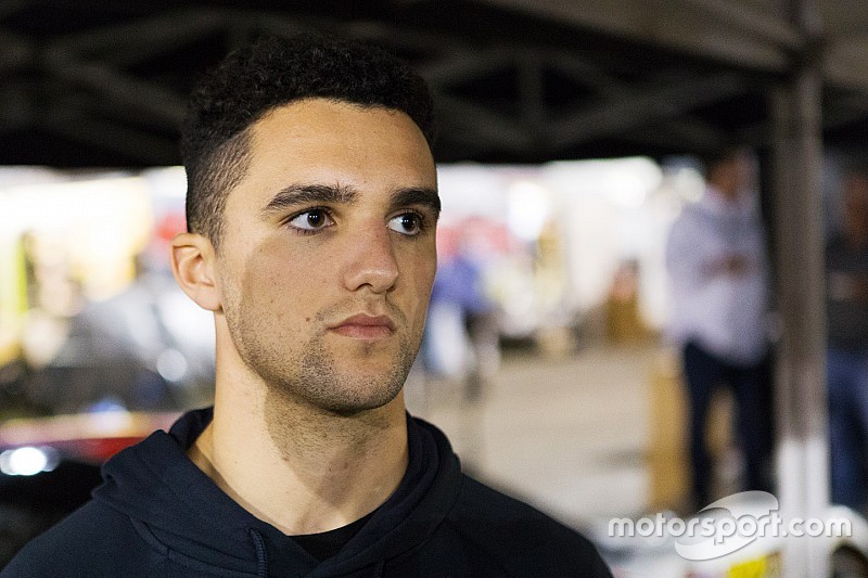 New Smyrna Speedway: Loris Hezemans impresses at his US debut