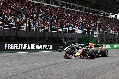 Verstappen woest na aanrijding Ocon: "Wat een idioot"