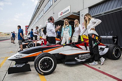 Kristensen quedó sorprendido por la cantidad de talento femenil en el deporte motor