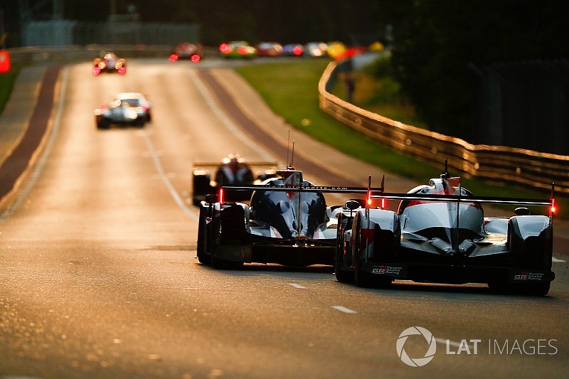 Le Mans uur 8: Toyota op kruissnelheid, Porsche domineert GTE