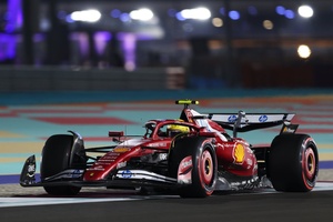 lewis-hamilton-ferrari.jpg