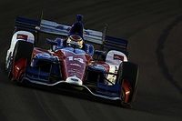 Foyt acepta que Chevy aún no desarrolla su máxima potencia