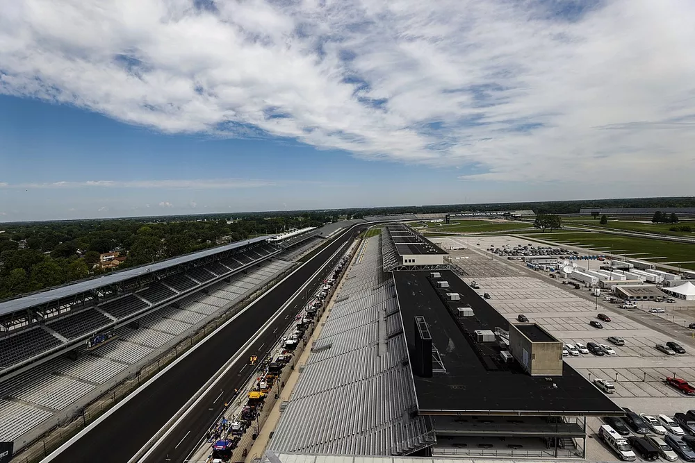 La pista vac&iacute;a del Indianapolis Motor Speedway