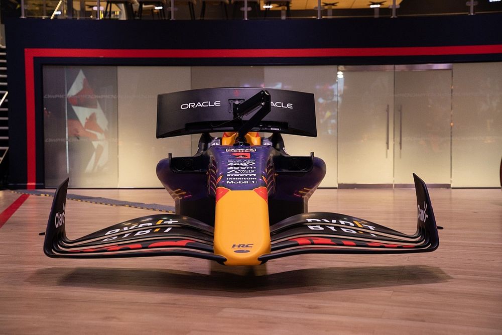 Subasta simulador de Red Bull