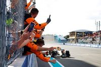 Hist&oacute;rica primera victoria en F1 de Norris en Miami para romper su maleficio
