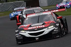 白いレッドブルNSXがスーパーGTテストに登場。TEAM MUGENとレッドブル