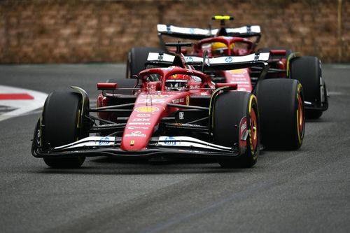 F1 - Leclerc é irônico com Hamilton após ordem da Ferrari em Baku: "Pode curtir o P8"; Lewis se desculpa e dá sua versão