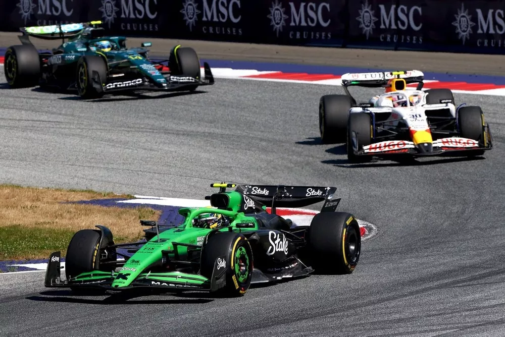 Liam Lawson, Racing Bulls Team, Fernando Alonso, Aston Martin Racing, Gabriel Bortoleto, Sauber