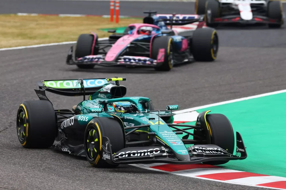 Fernando Alonso, Aston Martin Racing, Pierre Gasly, Alpine