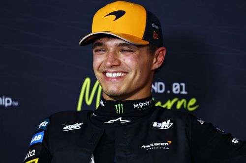 McLaren es tan rápido que ya puede pasar al coche de 2026, dice Russell