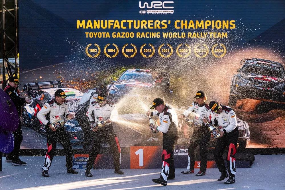 Manufactures Champion, Jari-Matti Latvala, Team principal Toyota Gazoo Racing, Elfyn Evans, Scott Martin, Toyota Gazoo Racing WRT Toyota GR Yaris Rally1, S&eacute;bastien Ogier, Vincent Landais, Toyota Gazoo Racing WRT Toyota GR Yaris Rally1, Takamoto Katsuta, Aaron Johnston, Toyota Gazoo Racing WRT Toyota GR Yaris Rally1