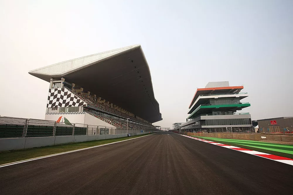 The main straight