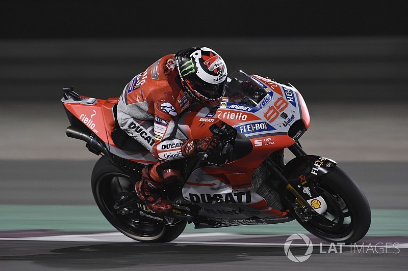Lorenzo tak peduli masa depannya
