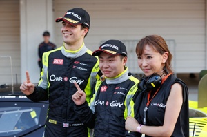 20歳の若手コンビが、スーパーGT初優勝。小林利徠斗、無線トラブルも