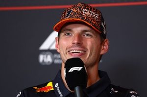 F1 - Verstappen brinca sobre relação com Bortoleto: "Falo português fluentemente!"