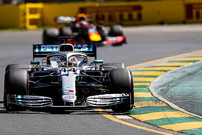 Avustralya GP 2. antrenman: Hamilton lider, Mercedes 1-2!