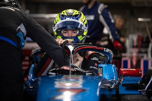 Un problema lastra el debut de Bearman con un Super Fórmula