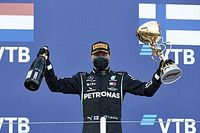Bottas wygrywa, Hamilton ukarany