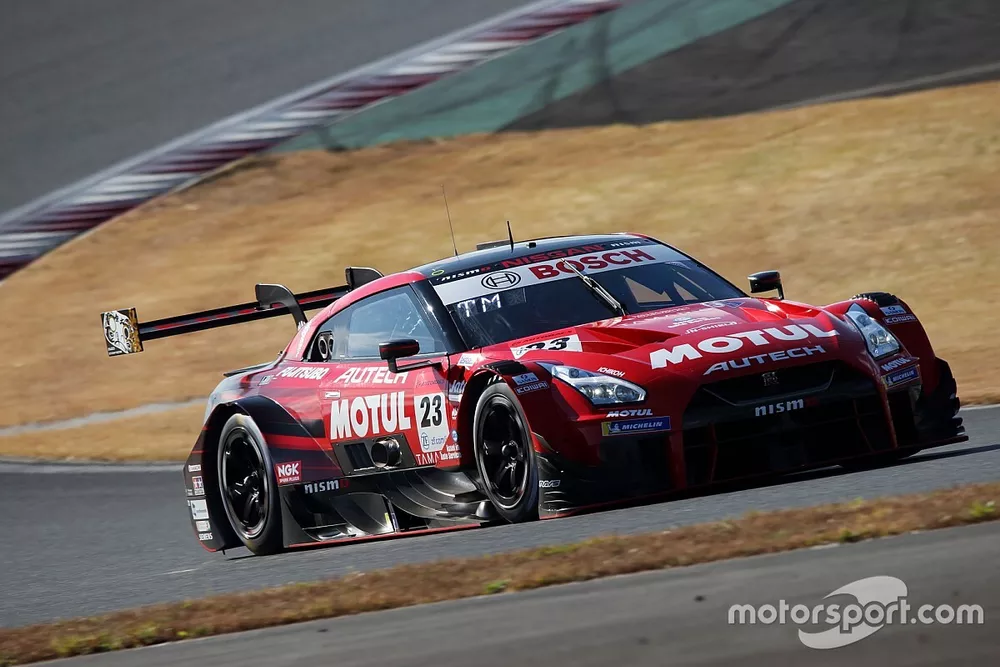 #23 MOTUL AUTECH GT-R