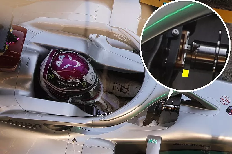 Lewis Hamilton, Mercedes F1 W11, steering wheel detail