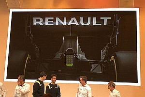 Prost: En Renault debemos ser realistas con nuestras ambiciones
