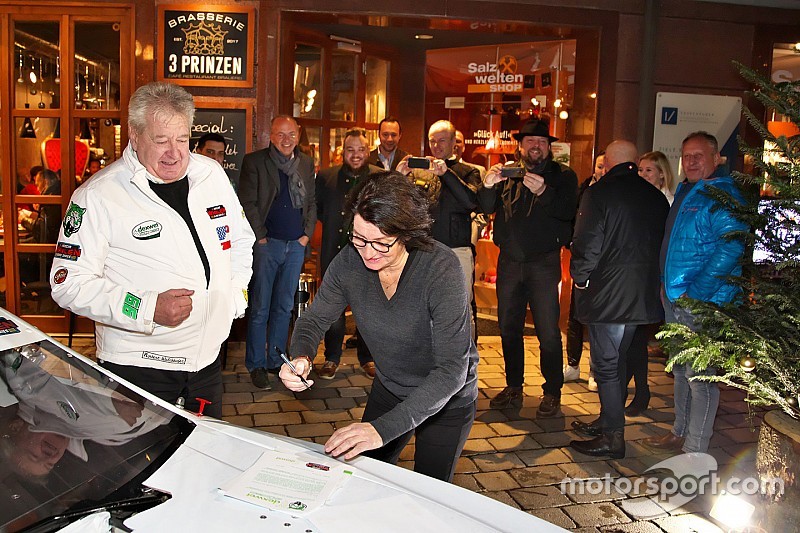 Ellen Lohr torna a correre nella NASCAR Euro Series con D1 Racing