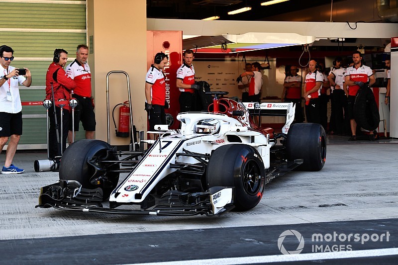 Raikkonen completes first Sauber laps in Abu Dhabi test