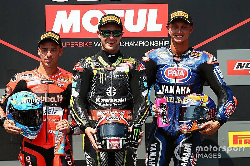Rea completa el doblete en Portimao y está a un paso de su cuarto título