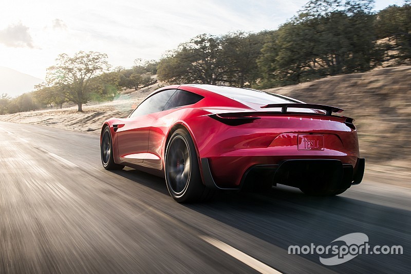 Koenigsegg розчарований розгоном Tesla Roadster