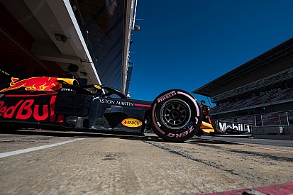 В Red Bull рассчитали допустимое отставание от Mercedes