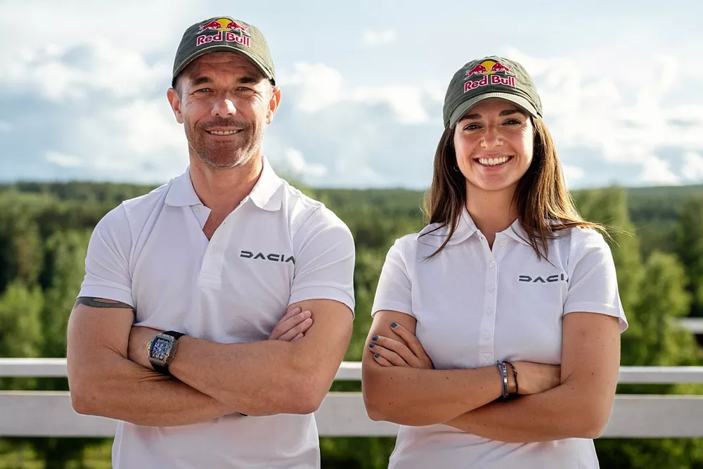 S&eacute;bastien Loeb et Cristina Guti&eacute;rrez avec Dacia sur le Dakar