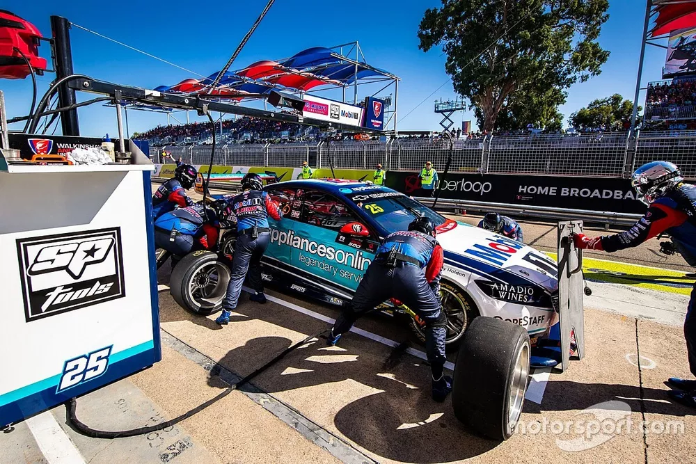 Chaz Mostert, Walkinshaw Andretti United