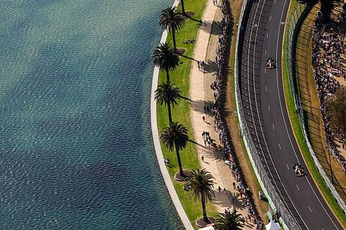 Pięć inauguracji w Australii