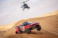 Loeb se lleva la Etapa 2 del Dakar 2022 entre los coches