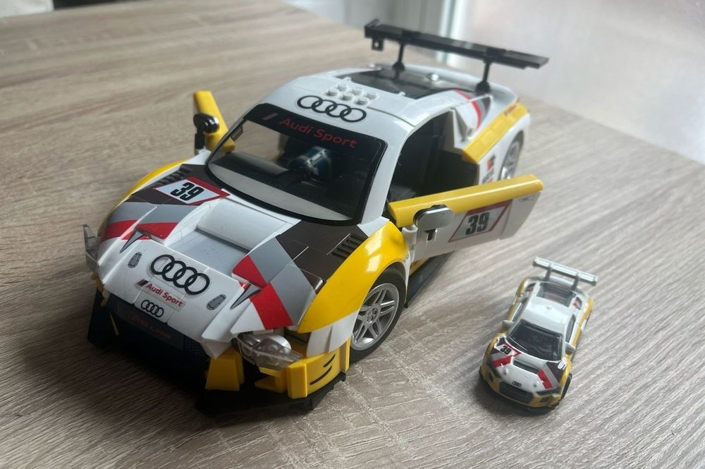Modelo de MattelBrick icónico de Audi