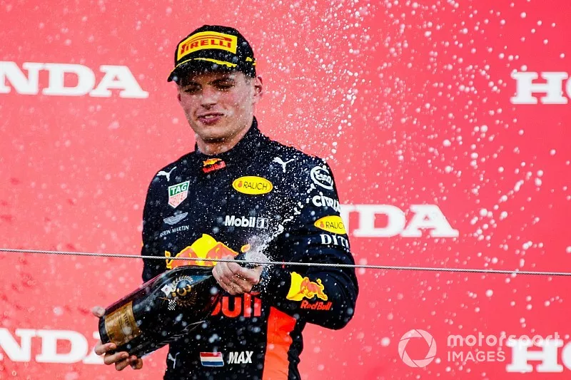 Derde plaats Max Verstappen, Red Bull Racing, op het podium