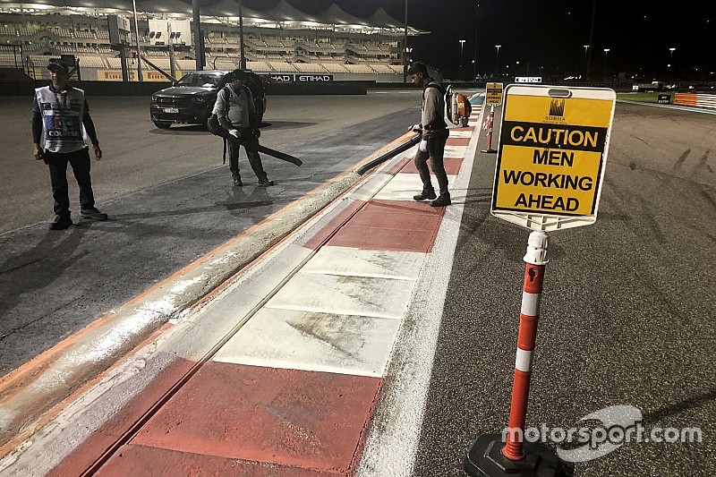 Troublesome Abu Dhabi kerb being repaired