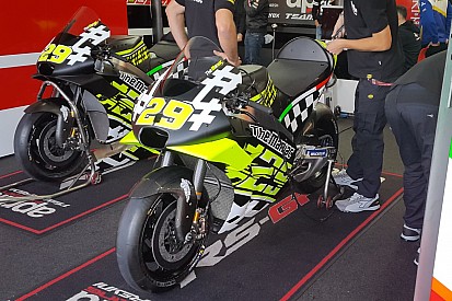 In casa Aprilia inizia l'era di Andrea Iannone: ecco la livrea per i test di Valencia