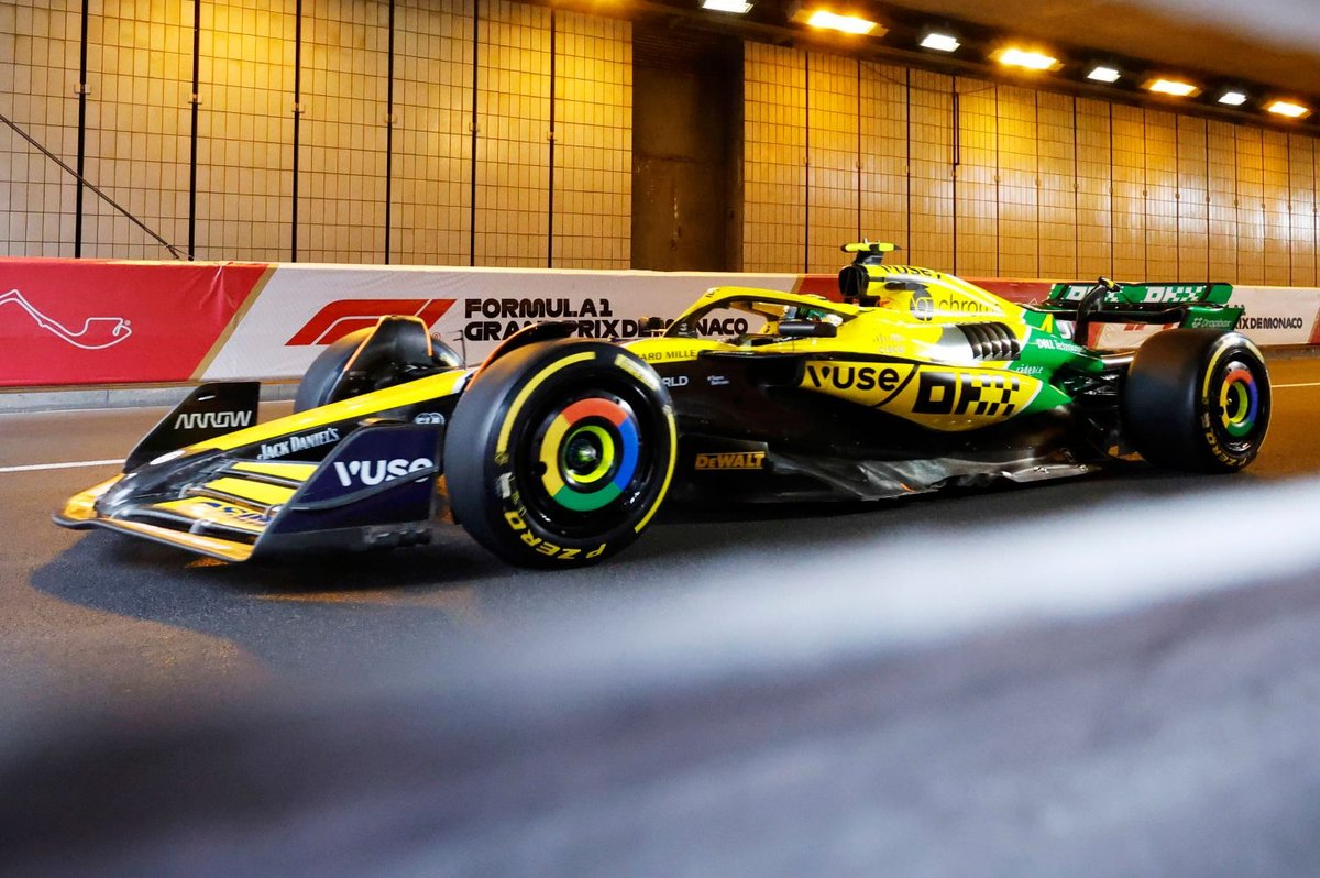 マクラーレンのノリス、モナコでのライバルは”フェラーリと