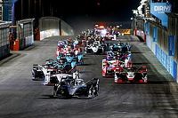 De Vries le da el triunfo a Mercedes bajo las luces de Ad Diriyah