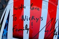 El emotivo regalo de Rins a la familia de Nicky Hayden